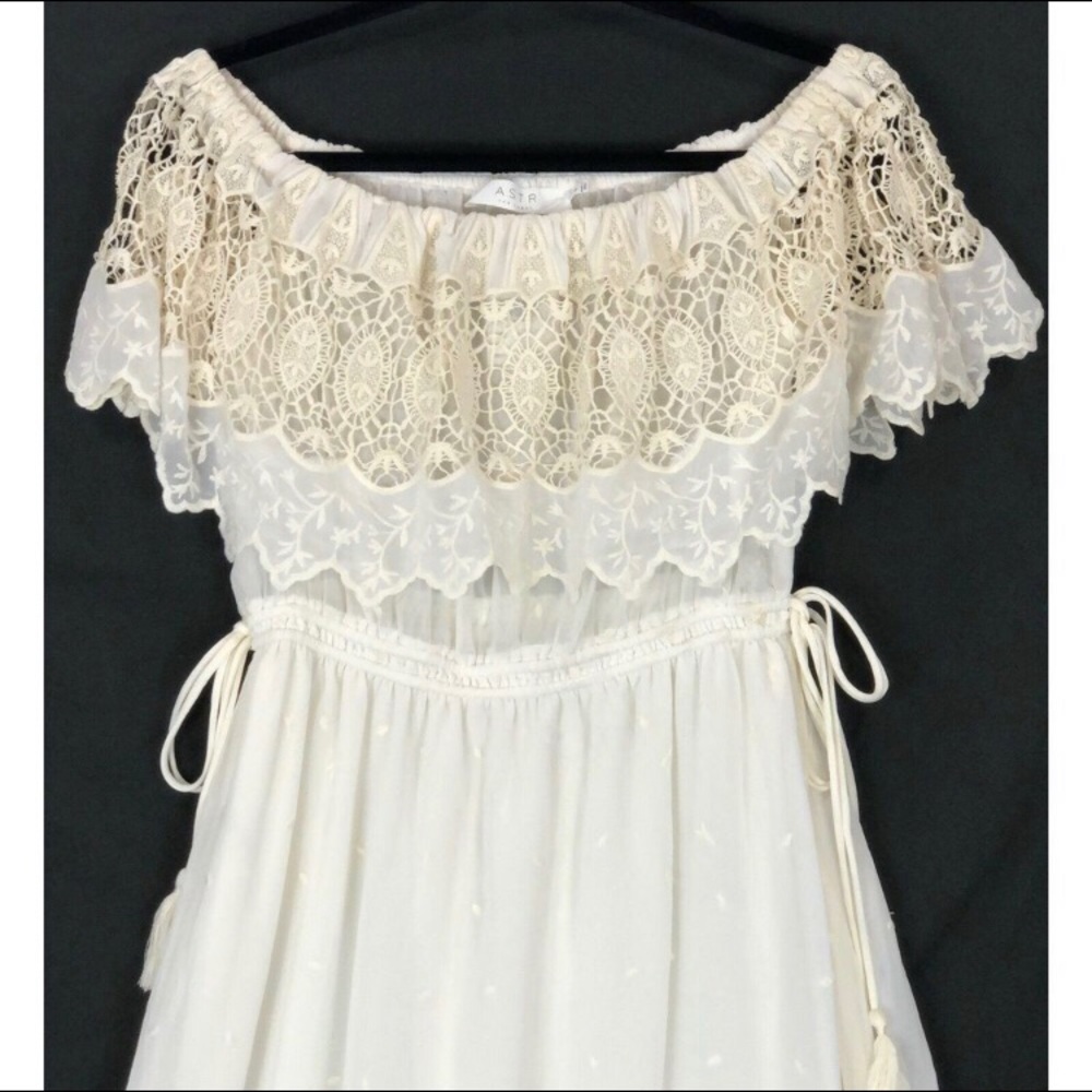 Astr the Label dress Tatiana off the shoulder Sz S - Picture 6 of 13